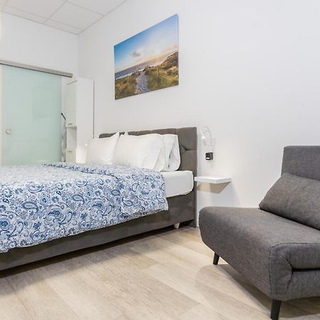 Private Room #1 With King Size, Ground Floor, Ac, Only 2Min To Rab Ramstein-Miesenbach Extérieur photo